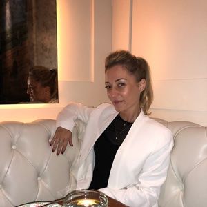 Meet your Posher, Lian